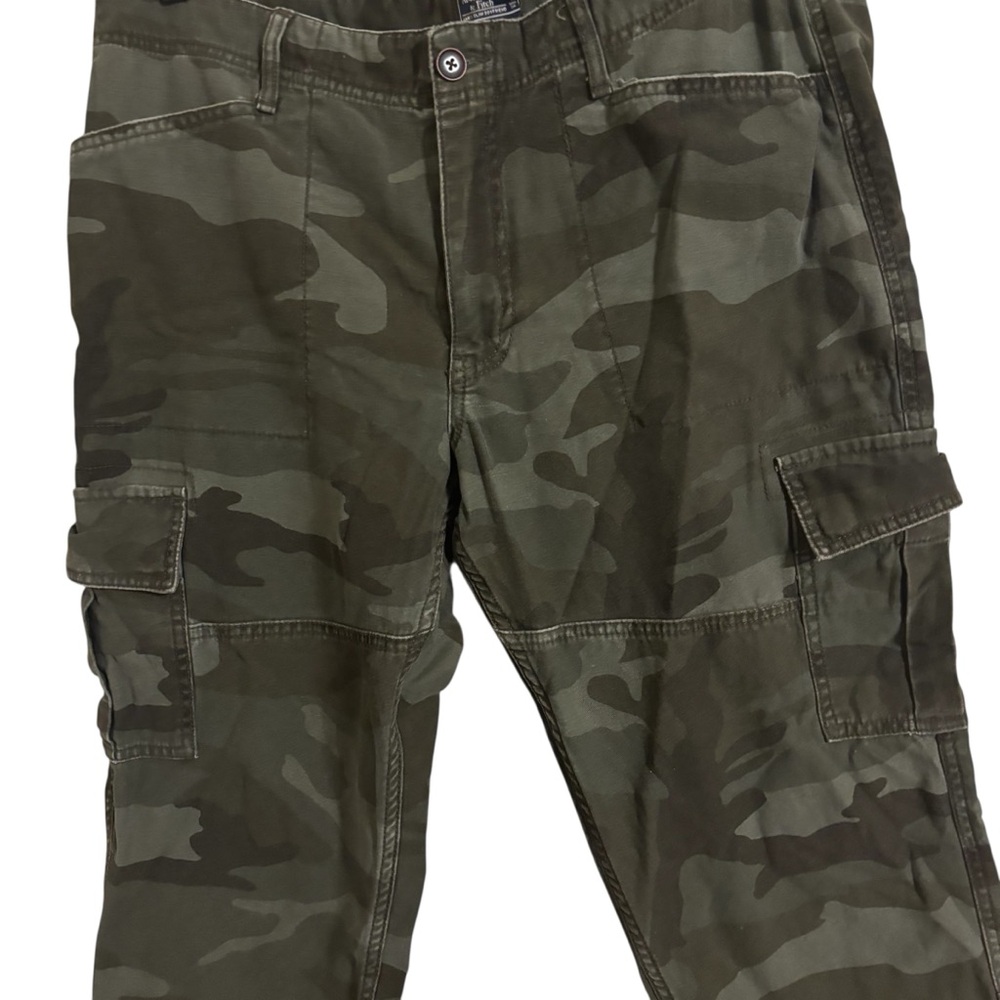 Abercrombie & Fitch Women’s Camo Cargo Jeans - Olive Green - Picture 3 of 8